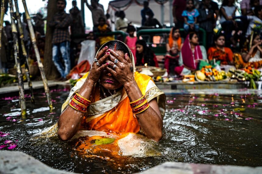 chhath puja kyu manaya jata hai. its significance, rituals, and spiritual meaning